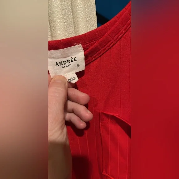 NWOT Andree by Unit ‘Take it Easy’ Red T Shirt in a size 1X - Picture 5 of 8